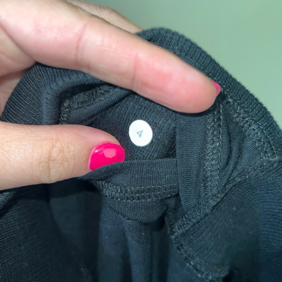 Lululemon Bootcut Yoga Pants Black Size 4 - Picture 4 of 4